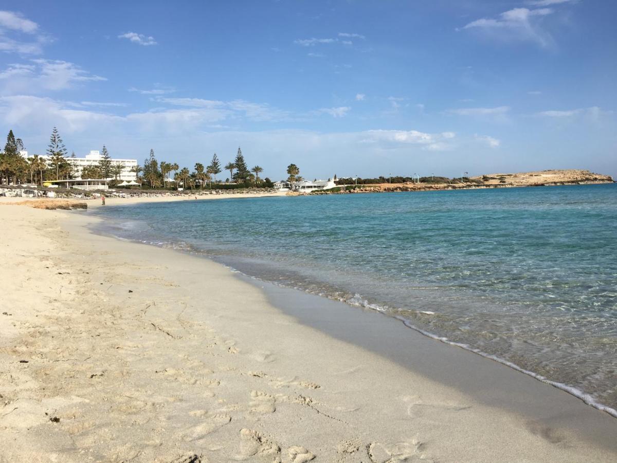Mythical Sands Resort & Spa, Evilion Apartment パラリムニ エクステリア 写真