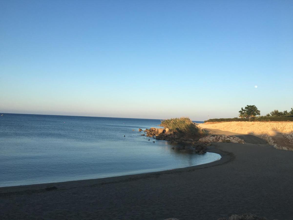 Mythical Sands Resort & Spa, Evilion Apartment パラリムニ エクステリア 写真