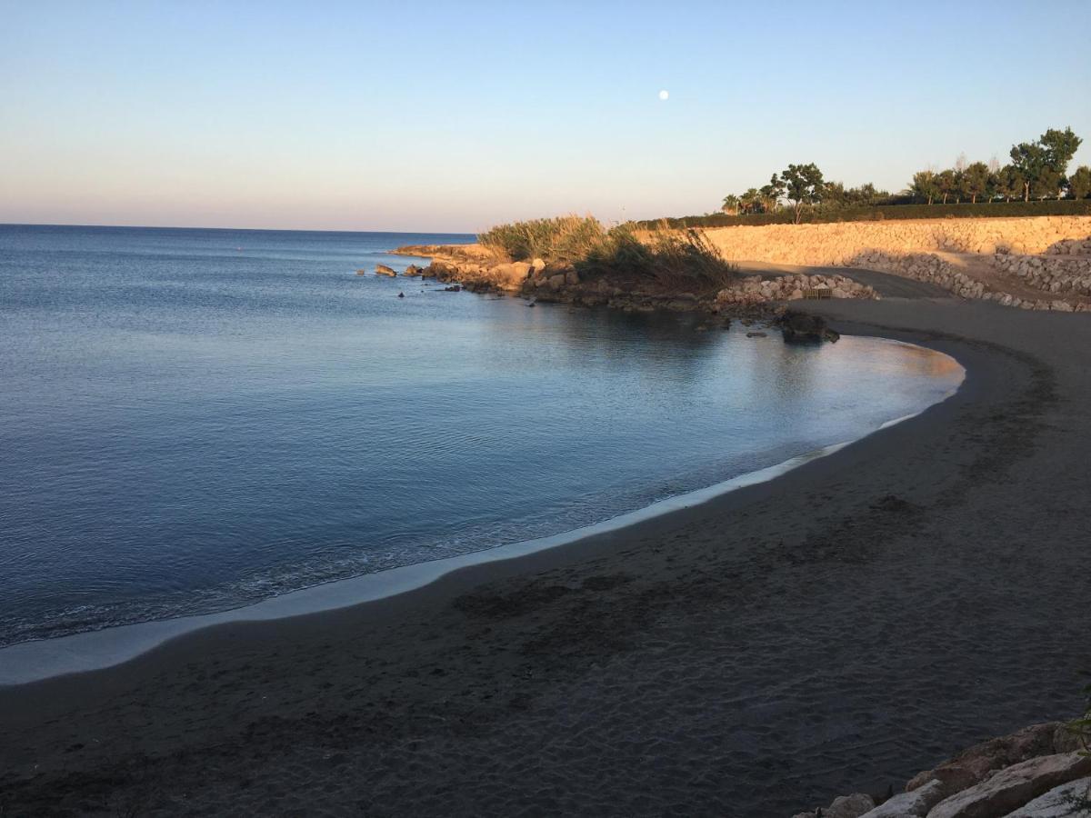 Mythical Sands Resort & Spa, Evilion Apartment パラリムニ エクステリア 写真