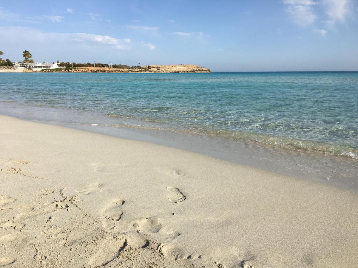 Mythical Sands Resort & Spa, Evilion Apartment パラリムニ エクステリア 写真